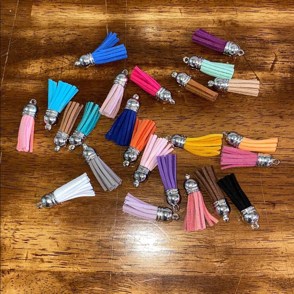 Personalized Round Acrylic Key Chains w Tassel - Picture 10 of 11